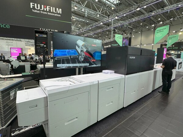 发现非凡：富士胶片创新技术闪亮"2024德鲁巴印刷展"(图5)